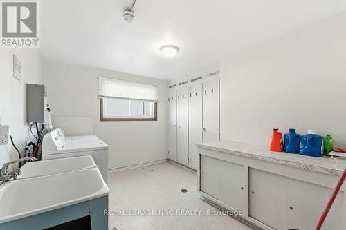 23 Saint Andrews Avenue, Welland (Lincoln/Crowland), ON - Indoor Photo Showing Laundry Room
