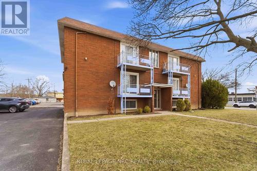 23 Saint Andrews Avenue, Welland (Lincoln/Crowland), ON - Outdoor