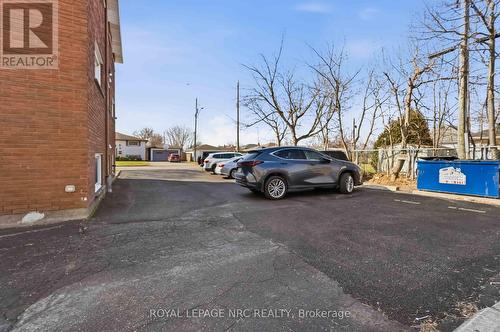 23 Saint Andrews Avenue, Welland (Lincoln/Crowland), ON - Outdoor