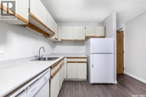 204 345 Kingsmere Boulevard, Saskatoon, SK - Indoor Photo Showing Kitchen