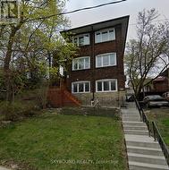 27A RIDOUT STREET Toronto, ON M6R 1Z3