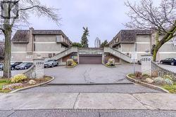 182 - 1250 MISSISSAUGA VALLEY BOULEVARD S Mississauga, ON L5A 3R6