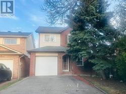 MAIN LEVEL - 940 HAMPSTEAD COURT Mississauga, ON L5C 3L1