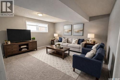 51 Denny Crescent, Regina, SK - Indoor Photo Showing Living Room