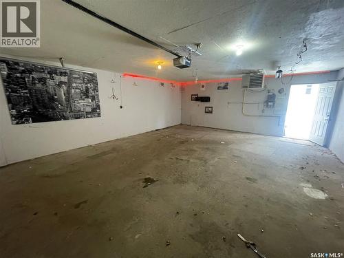 2161 Cameron Street, Regina, SK - Indoor Photo Showing Garage