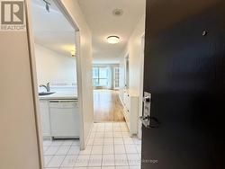 910 - 7 CARLTON STREET Toronto, ON M5B 2M3