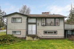 456 Hirst Ave Parksville, BC V9P 1J3