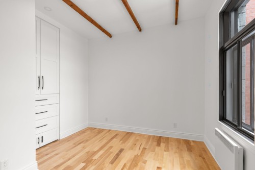 Bedroom - 6972 Rue St-Dominique, Montréal (Rosemont/La Petite-Patrie), QC - Indoor Photo Showing Other Room