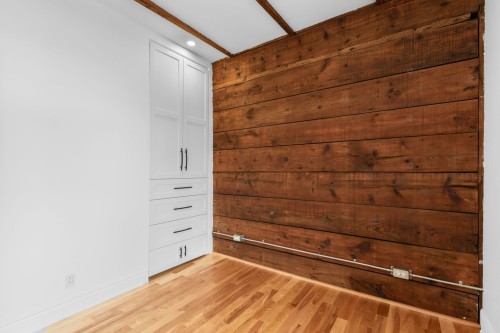 Bedroom - 6972 Rue St-Dominique, Montréal (Rosemont/La Petite-Patrie), QC - Indoor Photo Showing Other Room