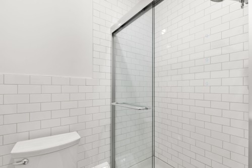 Bathroom - 6972 Rue St-Dominique, Montréal (Rosemont/La Petite-Patrie), QC - Indoor Photo Showing Bathroom