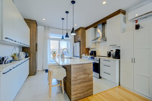 Cuisine - 75 Rue Bella, Saint-Jean-Sur-Richelieu, QC - Indoor Photo Showing Kitchen