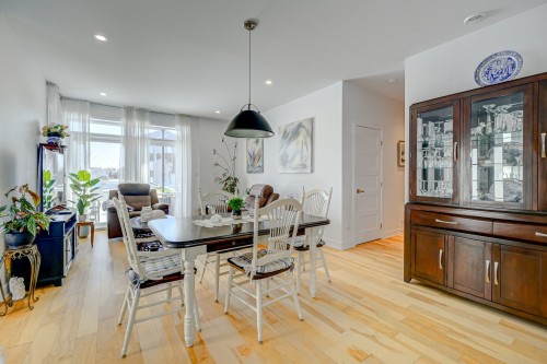 Salle à manger - 75 Rue Bella, Saint-Jean-Sur-Richelieu, QC - Indoor Photo Showing Dining Room