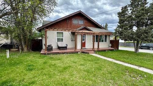 301 11Th Avenue, Cranbrook, BC - Outdoor