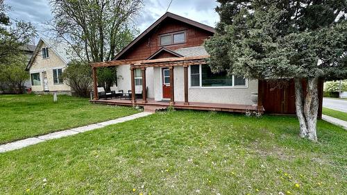 301 11Th Avenue, Cranbrook, BC - Outdoor