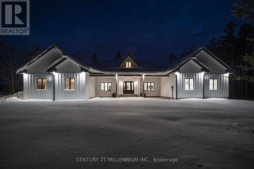 5450 Fifth Line - Photo 2