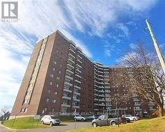 501 - 20 CHESTERTON DRIVE Ottawa, ON K2E 6Z7