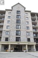 776 LAURELWOOD Drive Unit# 406 Waterloo, ON N2V 0A8
