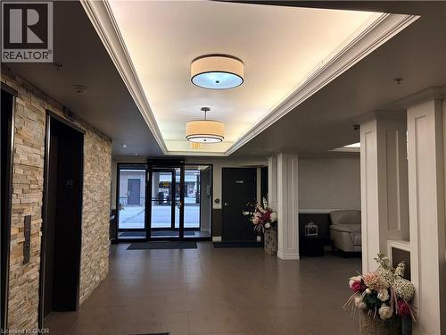 Lobby featuring a raised ceiling - 776 Laurelwood Drive Unit# 406, Waterloo, ON - Indoor Photo Showing Other Room