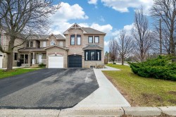 6039 Castlegrove Court  Mississauga, ON L5N 7A8