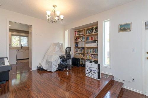 2619 Crystalview Dr, Langford, BC 