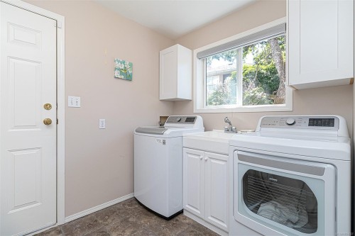 2619 Crystalview Dr, Langford, BC 