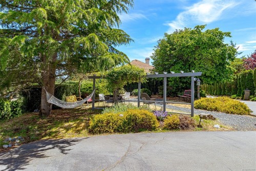 2619 Crystalview Dr, Langford, BC 