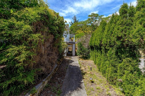 2619 Crystalview Dr, Langford, BC 