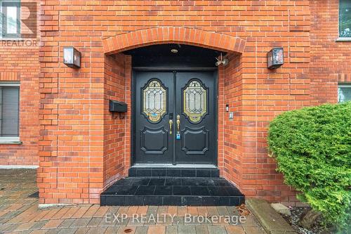 265 Wycliffe Avenue - Photo 3