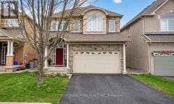 10 USHERWOOD STREET  Aurora, ON L4G 7W6