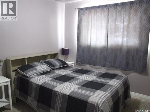 524 1St Street W, Leader, SK - Indoor Photo Showing Bedroom