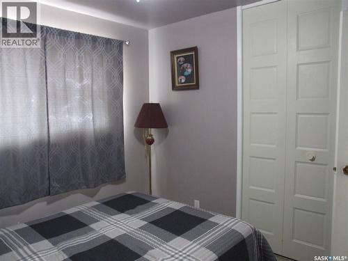 524 1St Street W, Leader, SK - Indoor Photo Showing Bedroom