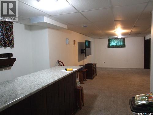 524 1St Street W, Leader, SK - Indoor