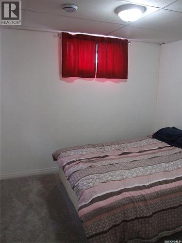 524 1St Street W, Leader, SK - Indoor Photo Showing Bedroom
