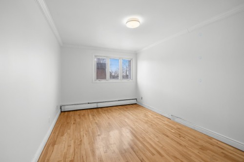 Chambre à coucher principale - 303 Rue Hyman, Dollard-Des-Ormeaux, QC - Indoor Photo Showing Other Room