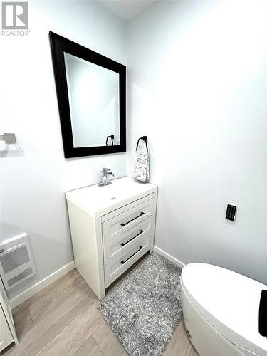 Main Bathroom - 39 Main Road, Piccadilly, NL 