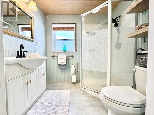 40 Loop Road, Port Albert, NL - Indoor Photo Showing Bathroom