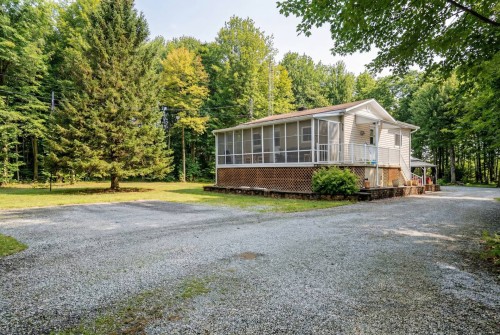 Façade - 321 Ch. Bourassa, Acton Vale, QC - Outdoor