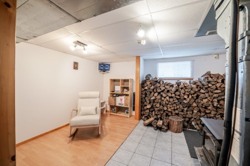 Salle familiale - 321 Ch. Bourassa, Acton Vale, QC - Indoor