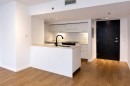 Cuisine - 706-350 Boul. De Maisonneuve O., Montréal (Ville-Marie), QC  - Indoor Photo Showing Kitchen With Double Sink 