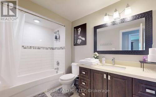 1139 Shadeland Drive, Mississauga, ON - Indoor Photo Showing Bathroom