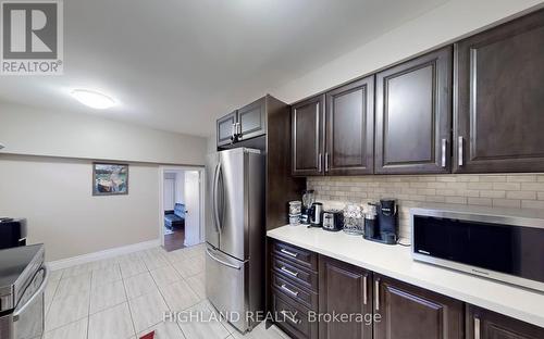 1139 Shadeland Drive, Mississauga, ON - Indoor Photo Showing Kitchen