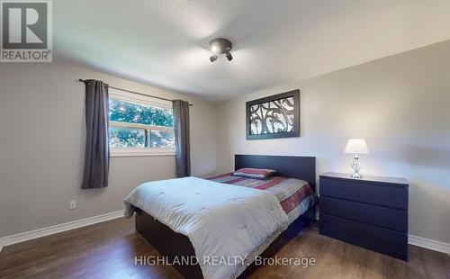 1139 Shadeland Drive, Mississauga, ON - Indoor Photo Showing Bedroom