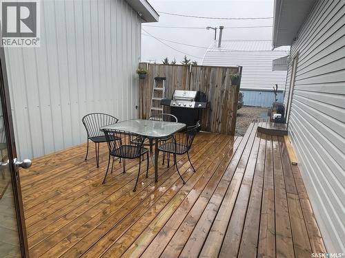 406 - 410 Railway Avenue, Eston, SK 