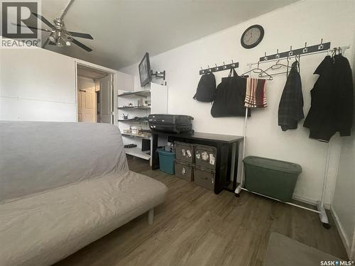 406 - 410 Railway Avenue, Eston, SK 