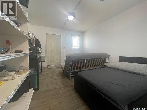 406 - 410 Railway Avenue, Eston, SK 