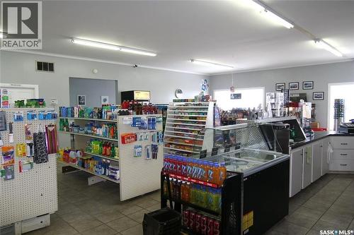 406 - 410 Railway Avenue, Eston, SK 