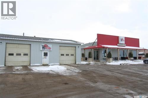 406 - 410 Railway Avenue, Eston, SK 