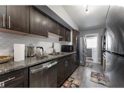 110 CENTENNIAL CT NW Edmonton, AB T5P 4H5