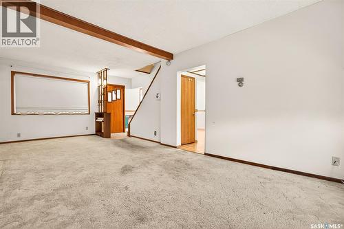 528 Athabasca Street E, Moose Jaw, SK - Indoor Photo Showing Other Room