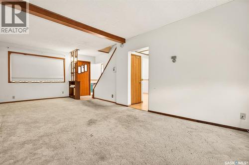 528 Athabasca Street E, Moose Jaw, SK - Indoor Photo Showing Other Room